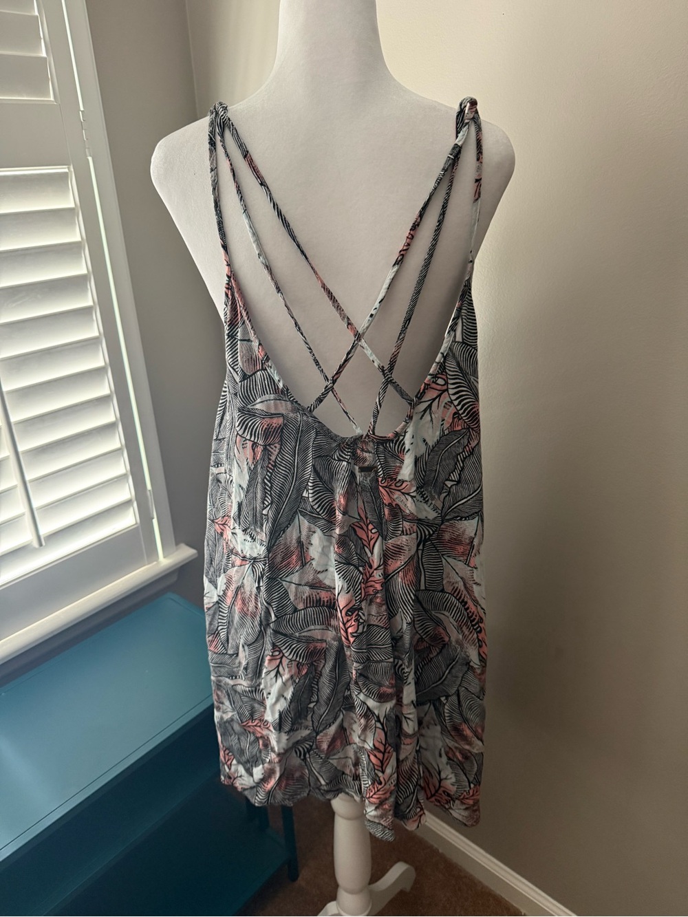ROXY Dress / Swim Coverup - Picture 3 of 7